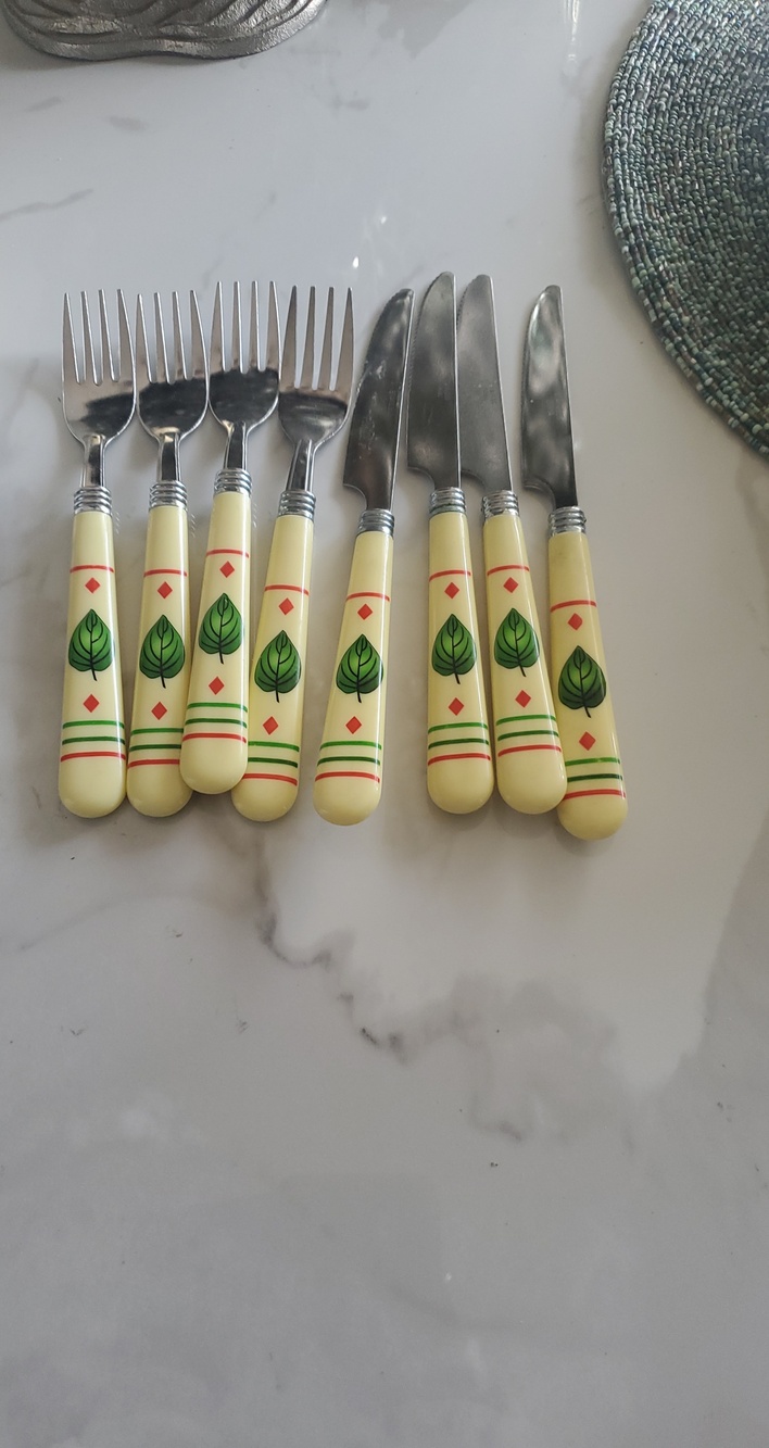 Vintage Leaf-Print Yellow Handle Knife & Fork Set Bakalite